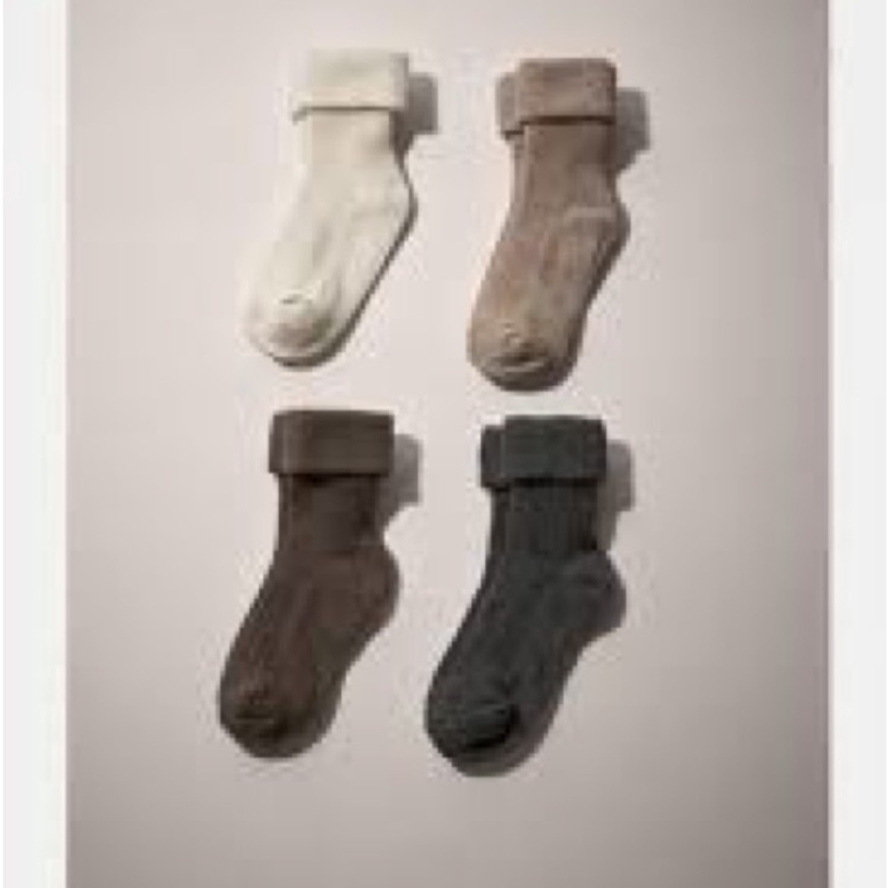 NWT. Zara Kids Pack of Long Ribbed Socks. Size 12-24.